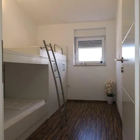 Stobrec Апартаменти *